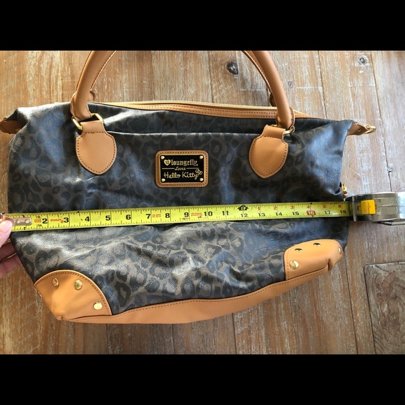 Loungefly hello kitty bag cheetah - Picture 4 of 7